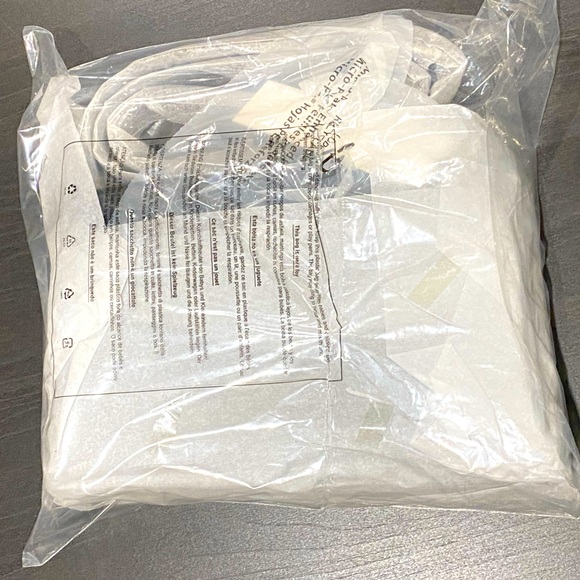 Calvin Klein Crossbody Black Bag - Picture 4 of 7